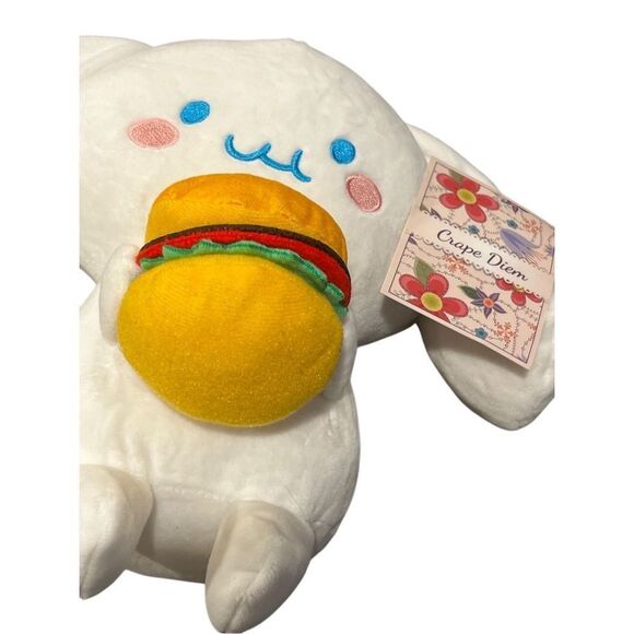 Sanrio Cinnamoroll eating burger plush - Picture 3 of 6